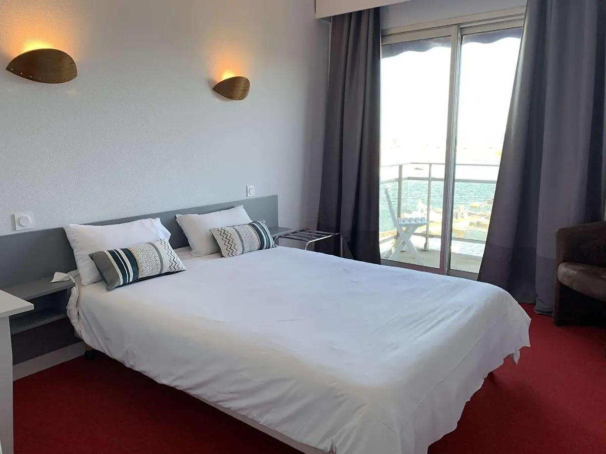 Appartement Refait A Neuf Avec Vue Mer, Wifi Et Balcon A Perros-Guirec - Fr-1-368-59 0*,  France